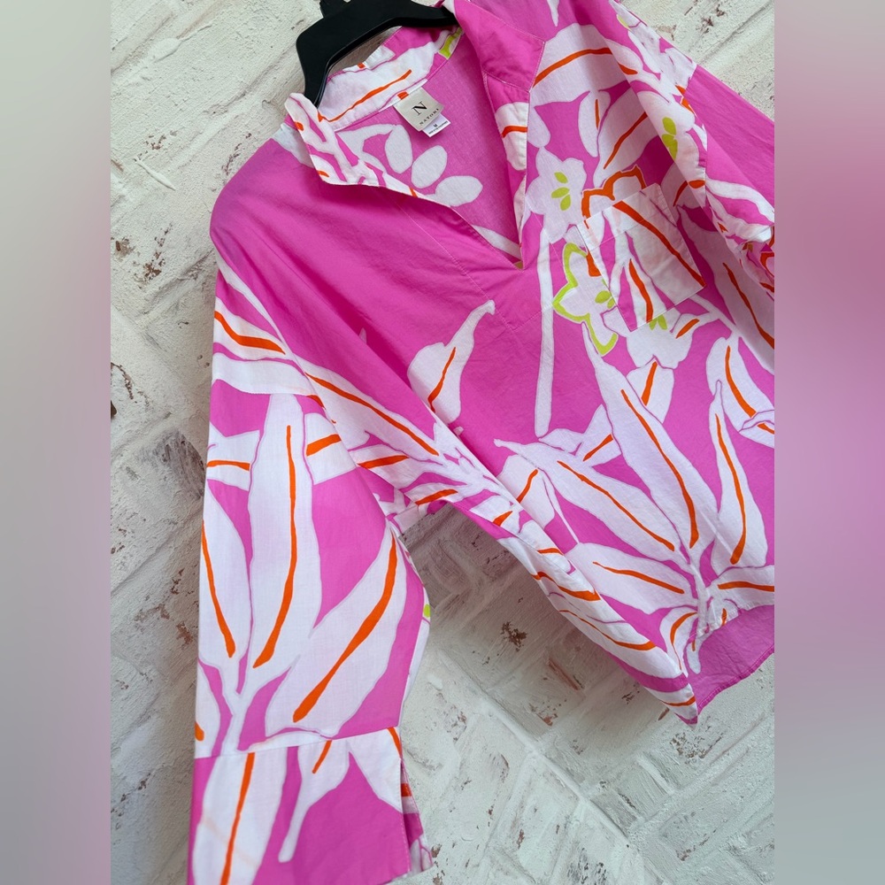 Natori Pink Floral Cotton Blouse | Tropical Print Relaxed Top Size M - Picture 2 of 12